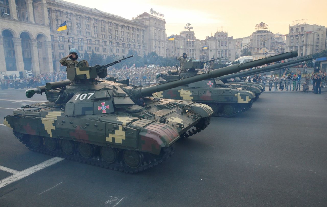 Fighting Back: How Ukraine Upgraded Its T-64BM Bulat Tanks To Stop ...